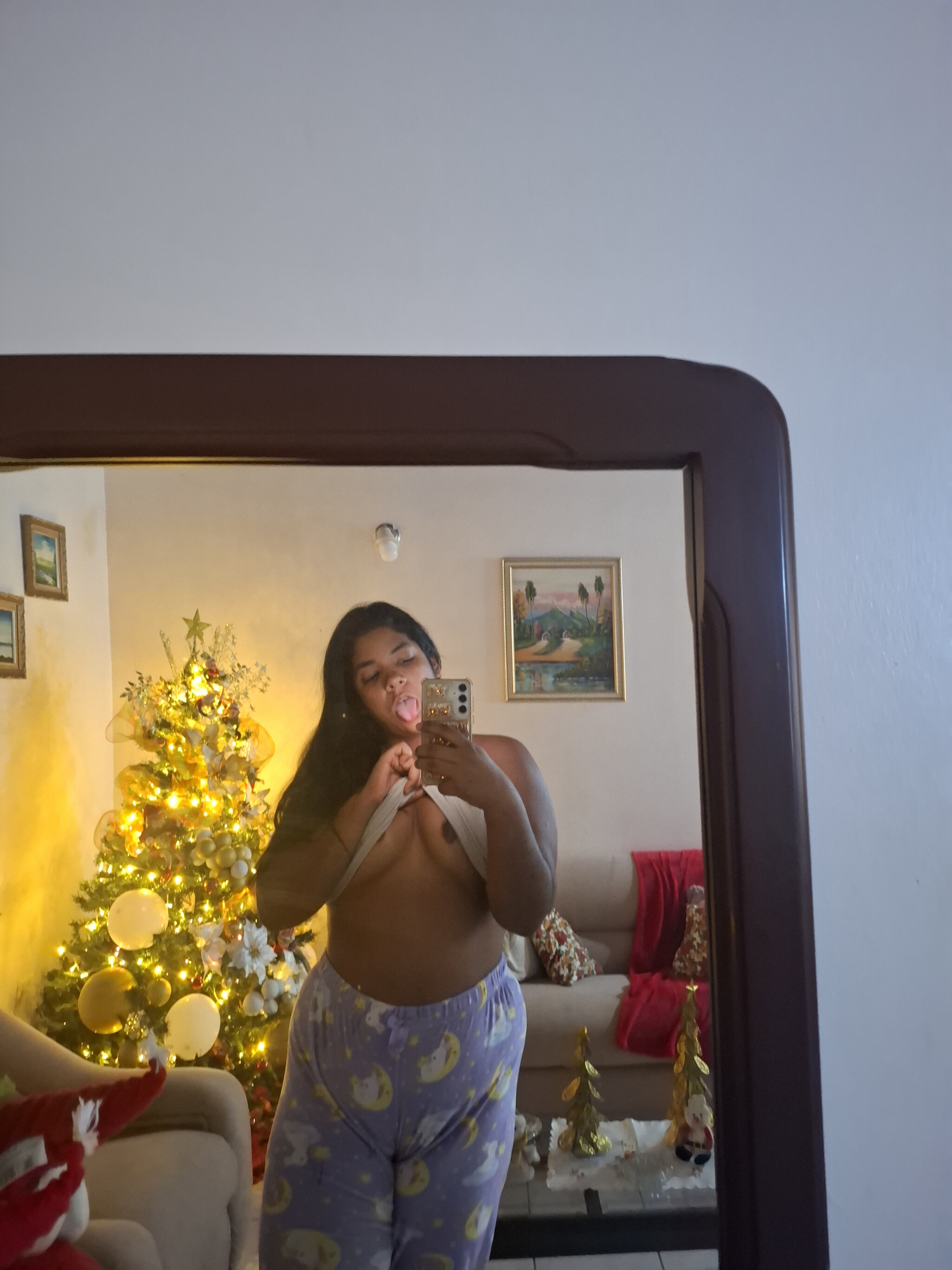 Christmas is almost here, I need to put on my balls, will you put them on? Snap babysdr14