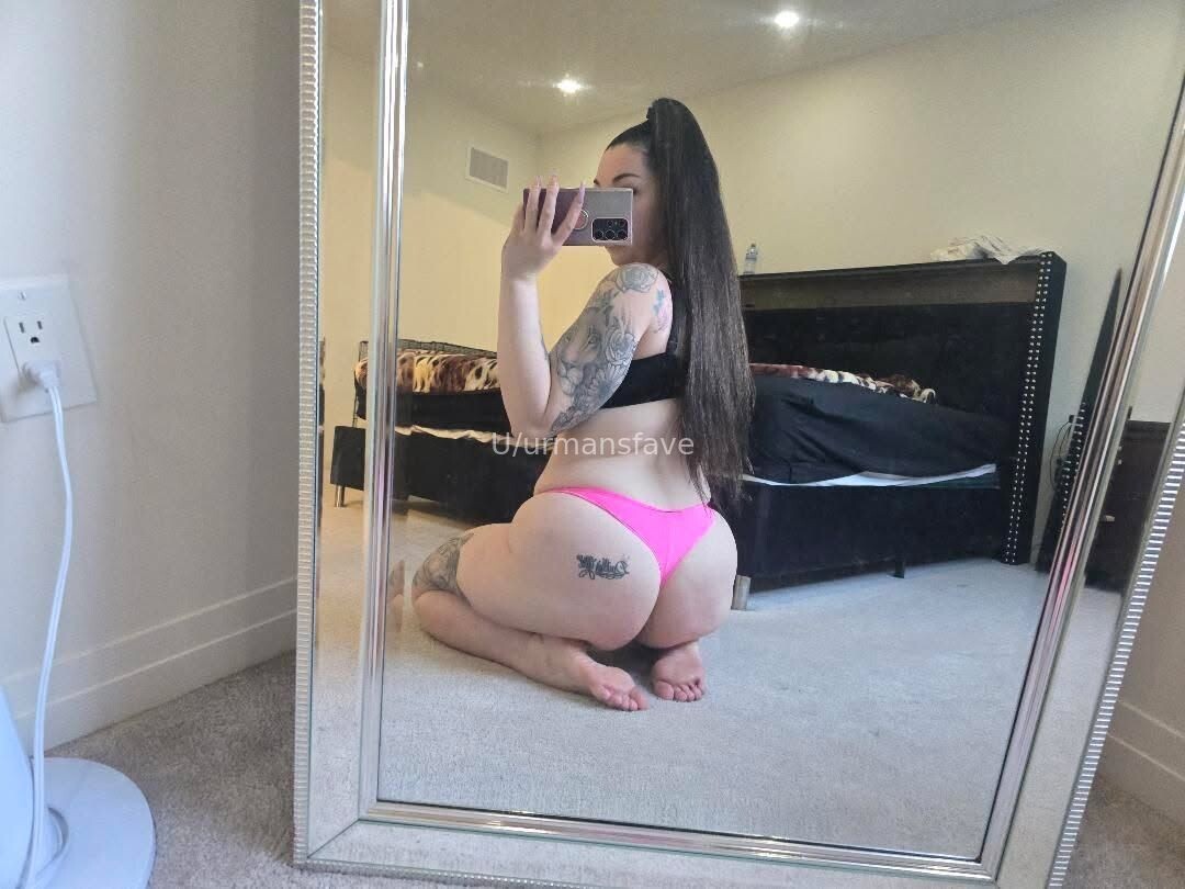 prettiest feet
