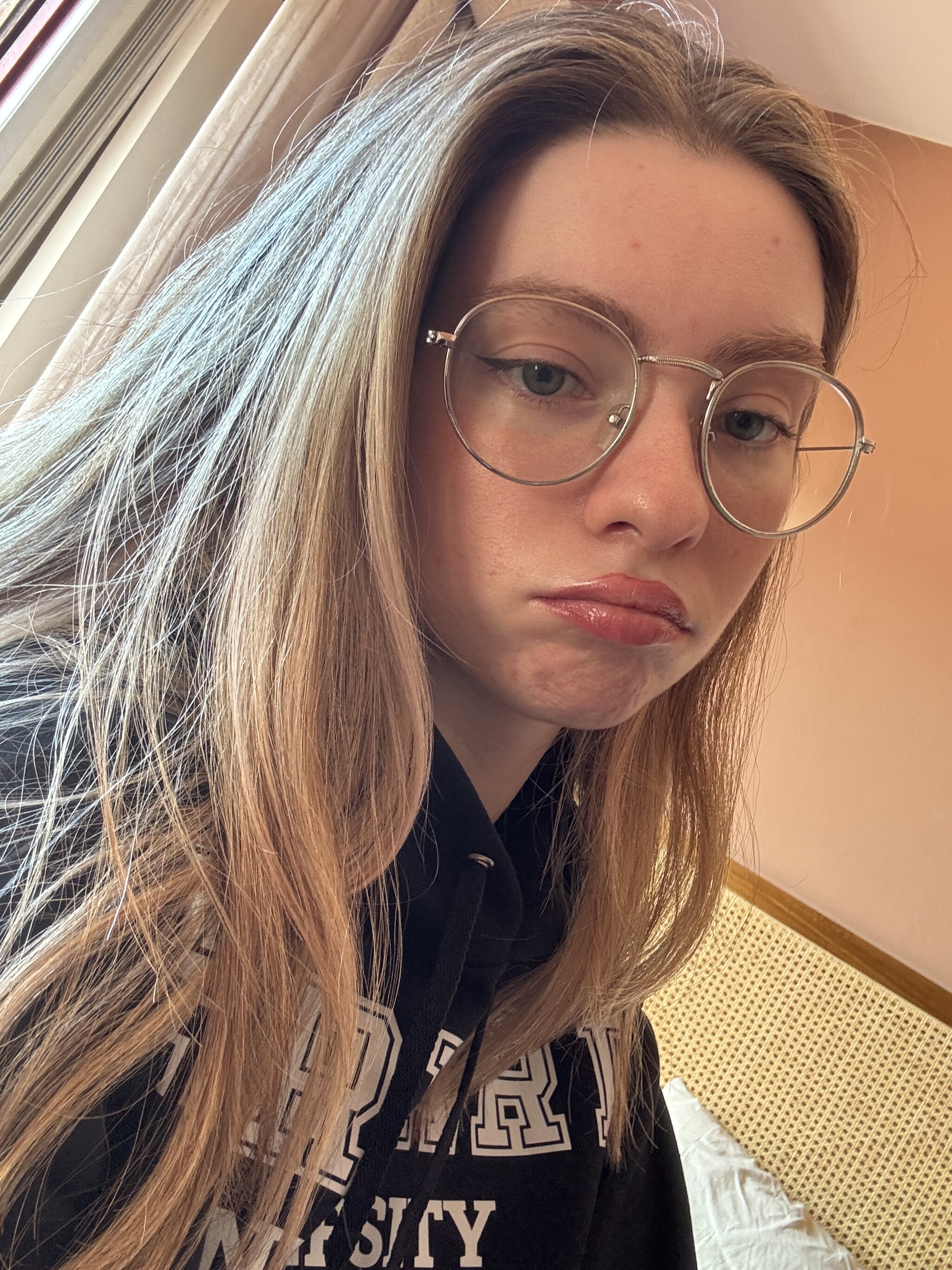 A lil sad that weekend is over it means I'm back to school again :(